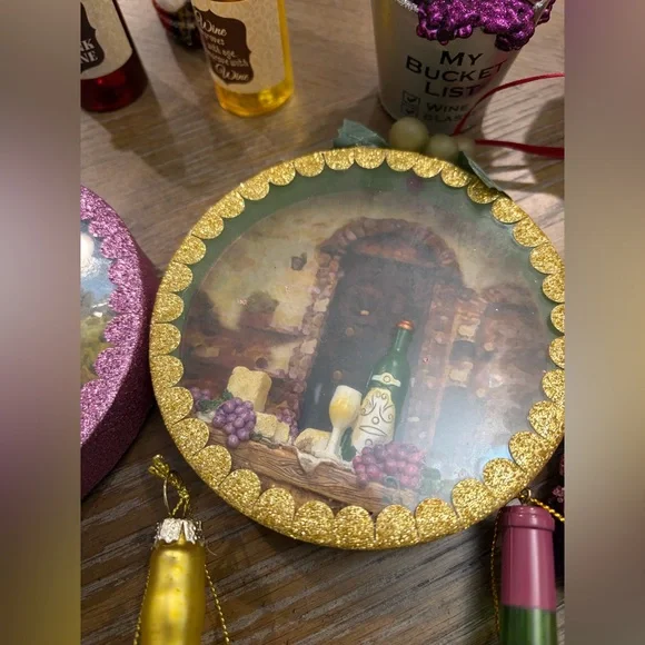 Assorted Wine and Grape Christmas Tree Ornament Set 32 Pieces - Picture 5 of 15